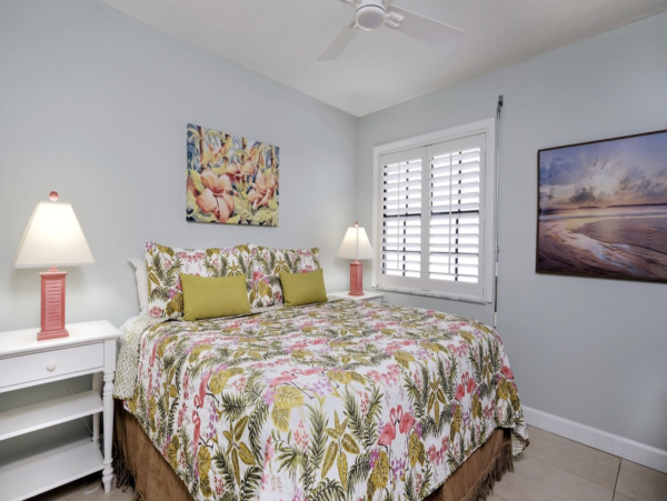 Holmes Beach Vacation Rentals Beachfront Rental with Gulf Views